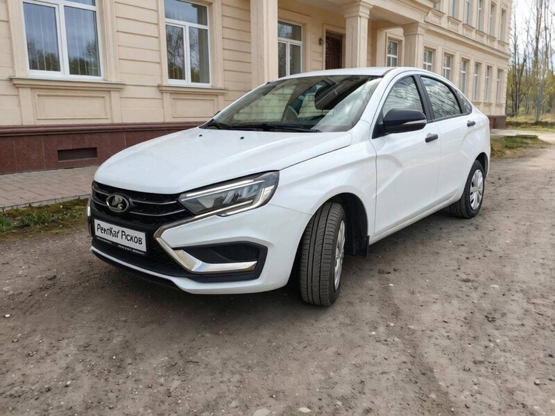Лада Веста